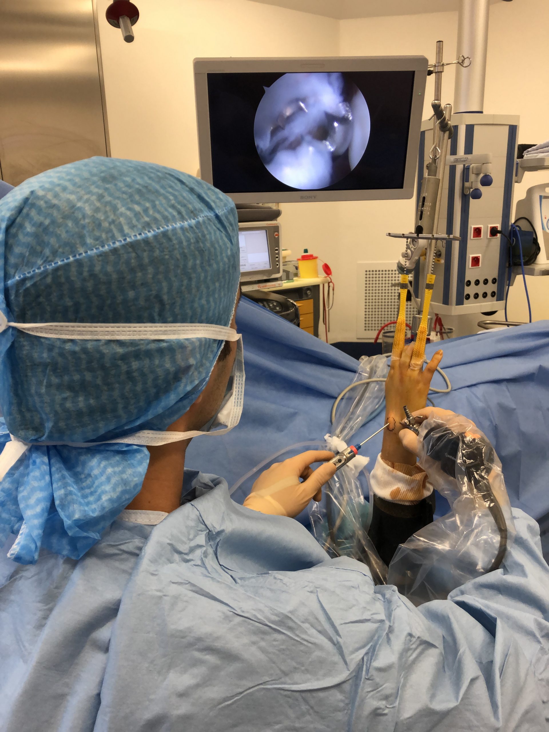 Arthroscopie du Paris Clinique Docteur Gilles